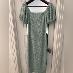 Textured Puff-Sleeve Midi Dress in Sage Green
